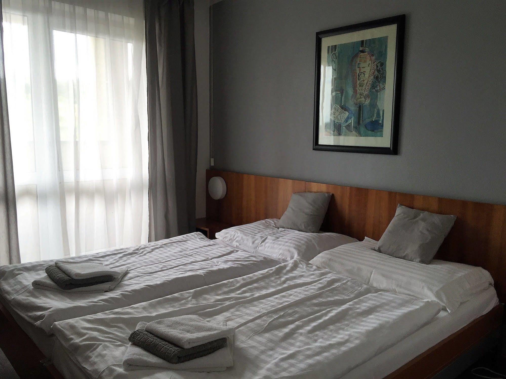 Hotel Maxim Svätý Jur المظهر الخارجي الصورة